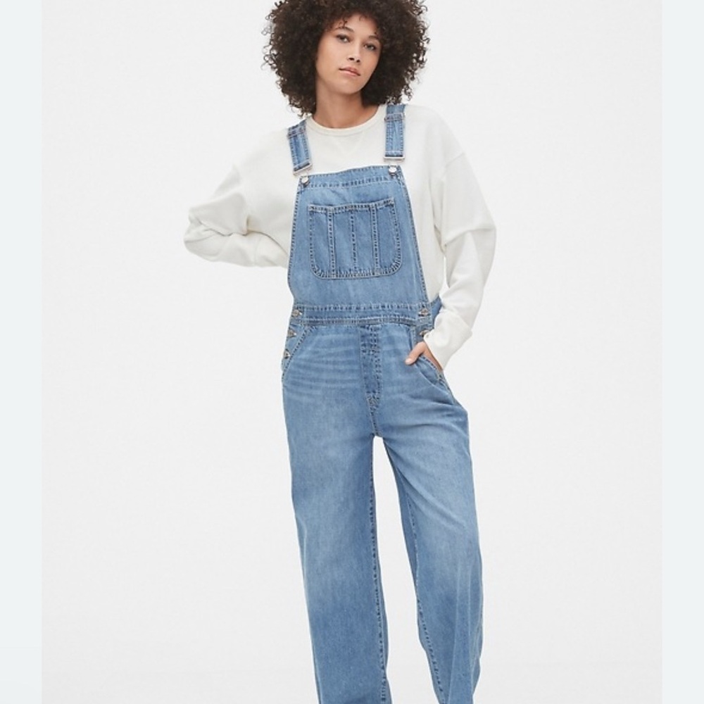 GAP wide leg overalls in WHITE size small